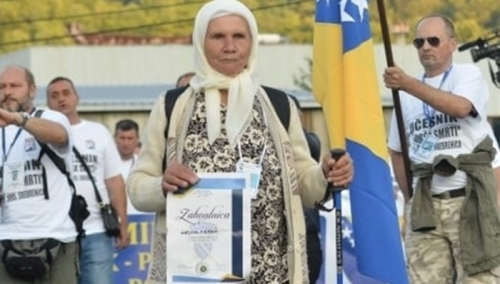 Preminula majka Hasma Fejzić koja je godinama predvodila kolonu Marša mira