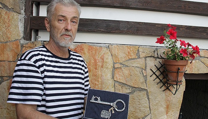 Preminuo Bećir Burić, kreator zvaničnog suvenira Mostara