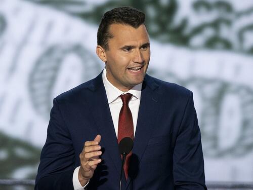 Preminuo Charlie Kirk nakon što je upucan u vrat!