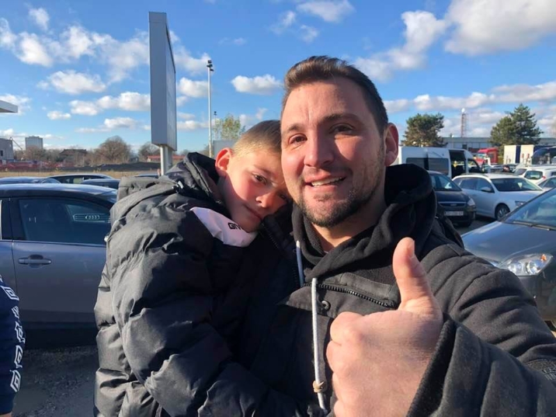 Preminuo Elvir Bajramović, otac koji je rasplakao region