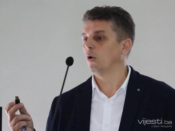 Preminuo Haris Kozica, pionir digitalnog potpisa u BiH