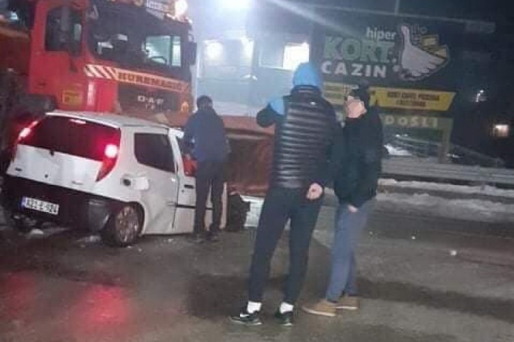 Preminuo i treći mladić nakon stravičnog sudara u Cazinu