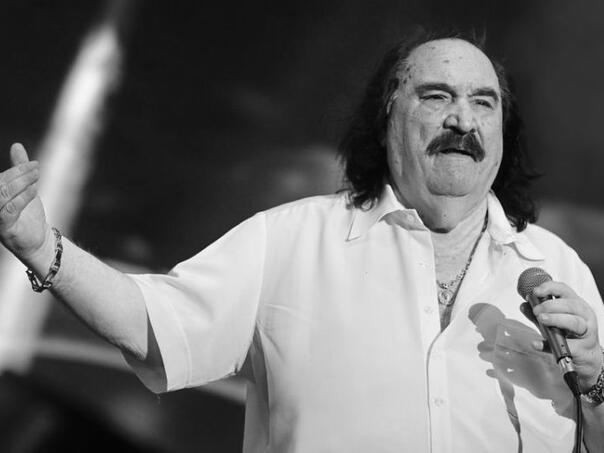 Preminuo legendarni hrvatski pjevač Mišo Kovač