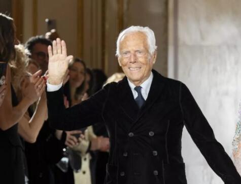 Preminuo legendarni modni dizajner Girogio Armani