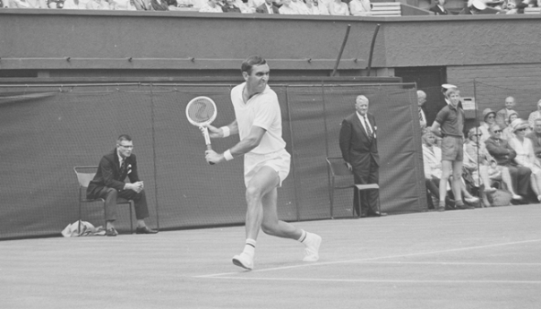 Preminuo legendarni teniser Owen Davidson