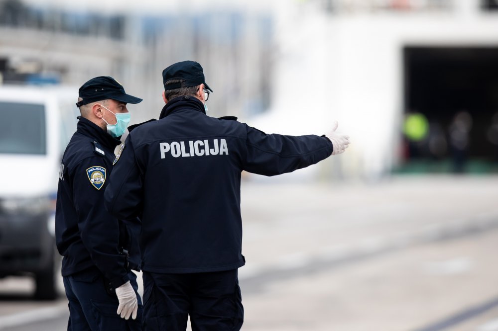 Preminuo muškarac koji je pronađen povrijeđen na ulici