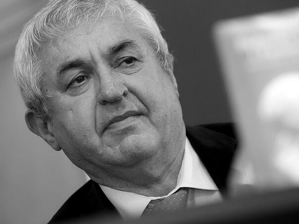 Preminuo novinar i kolumnist Milan Ivkošić