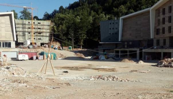 Preminuo radnik koji je danas doživio nesreću na Bjelašnici