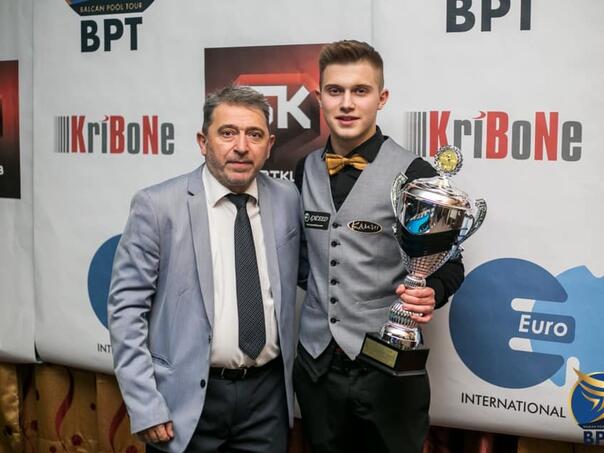 Preminuo Senad Pehlivanović, otac bilijarskog šampiona Sanjina