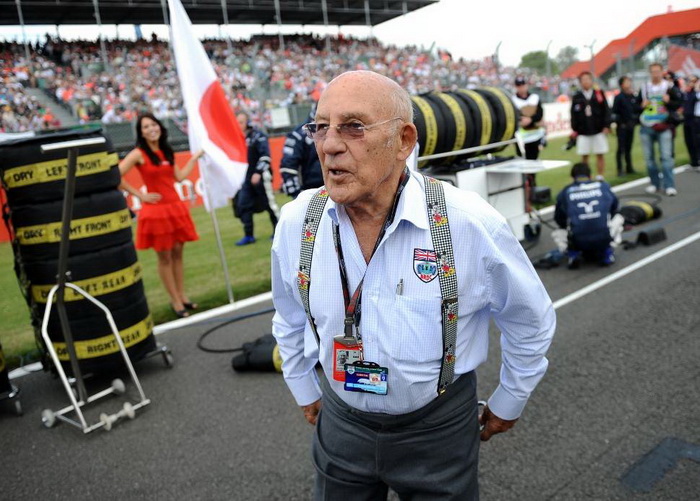 Preminuo Stirling Moss, legendarni britanski vozač Formule 1