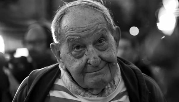 Preminuo Vlasta Velisavljević, legendarni srpski glumac