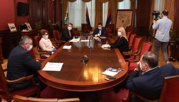 Preporučeno da se 27. aprila ukine zabrana rada za još neke uslužne firme u RS