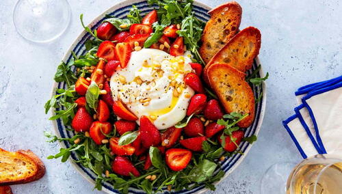 Preporuke nutricioniste tokom toplih dana: Ljeti tijelo traži laganiju hranu