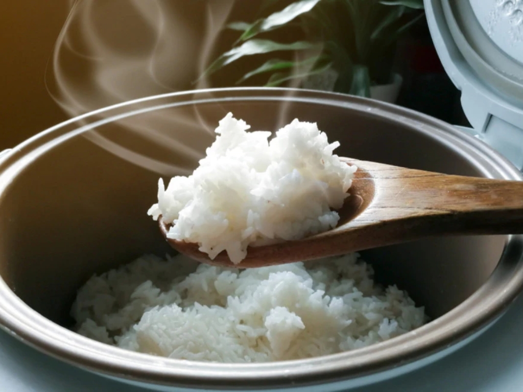 Preskup pirinač 'zatvorio' rekordan broj japanskih restorana