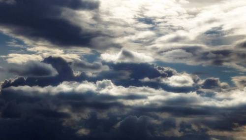 Pretežno oblačno jutros u većini zemlje, tokom dana kiša