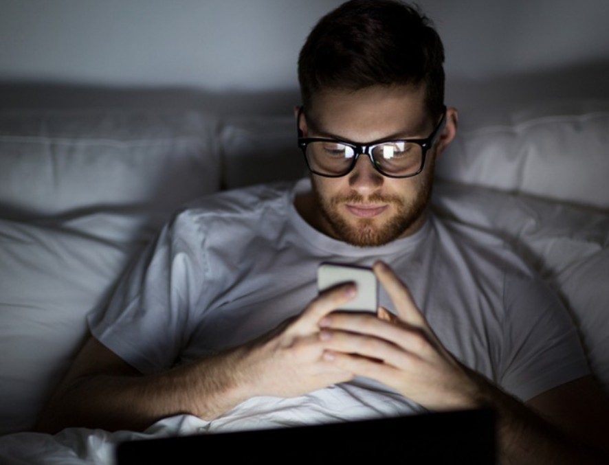 Pretjerano korištenje ekrana može ubrzati proces starenja