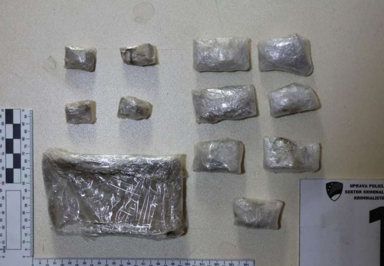Pretres u Mostaru: Policija pronašla heroin, vagu i veću količinu novca