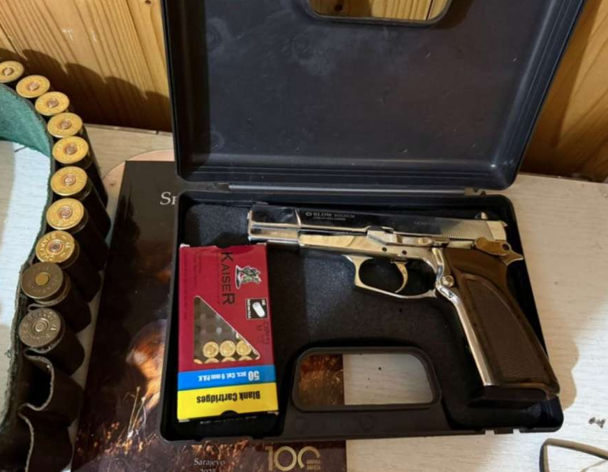 Pretresi na području Olova i Vareša, uhapšene tri osobe