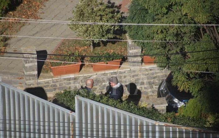 Pretresi porodičnih kuća bivših Thacijevih savjetnika