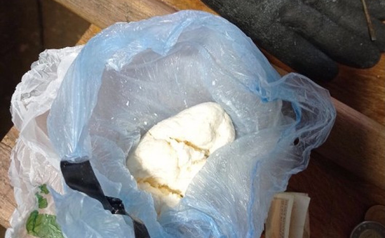 Pretresi u Busovači i Vitezu: Zaplijenjeno pet kilograma spida