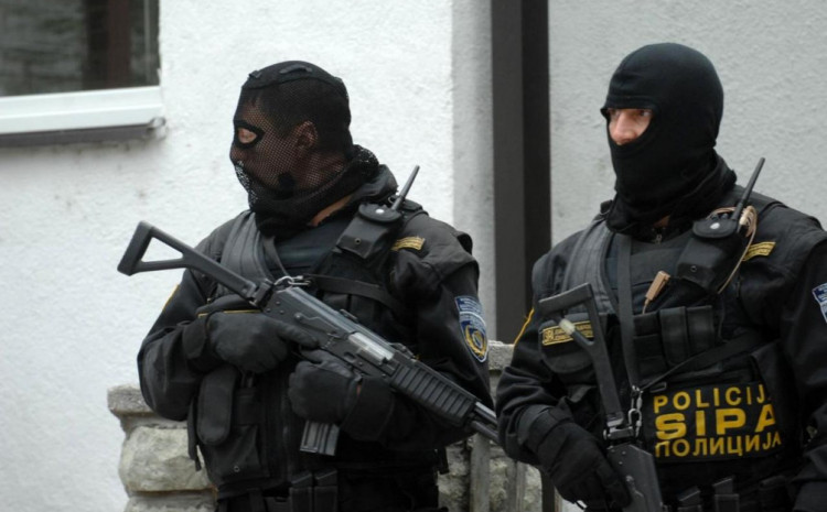 U Brčkom pronađena droga, među osumnjičenima i dva policajca