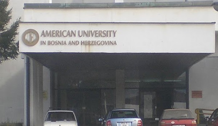 Pretresi u vezi s izdavanjem diploma Američkog univerziteta u Tuzli