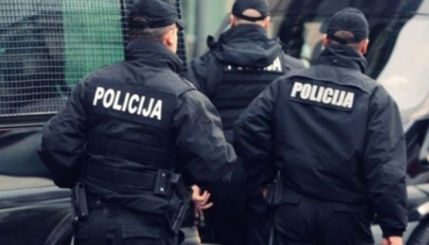 Pretresi zbog sumnje na korupciju policijskih službenika MUP-a KS