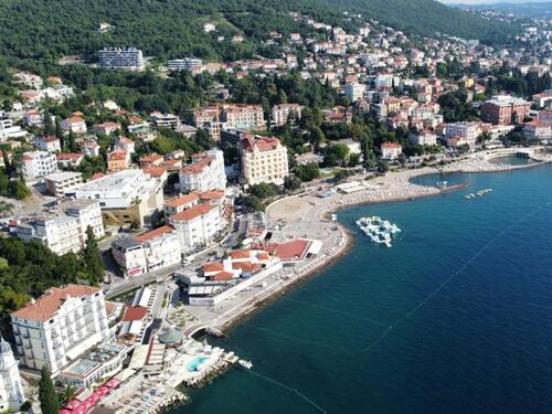 Prevarant u Hrvatskoj od stranaca ukrao nekretnine vrijedne 1,5 miliona eura
