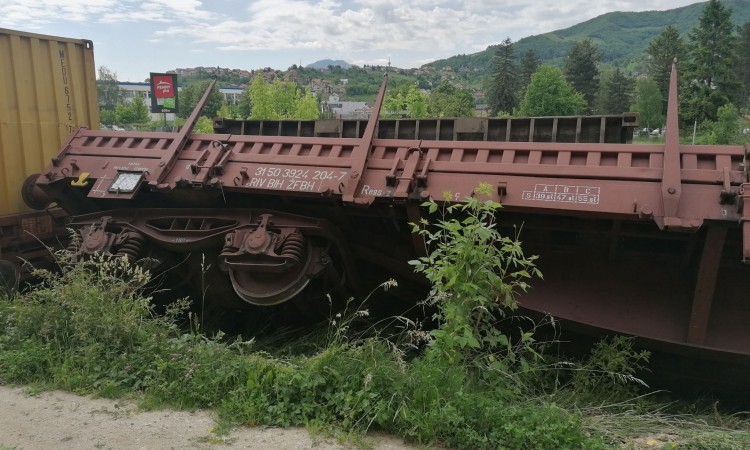 Prevrnuli se vagoni Željeznica FBIH