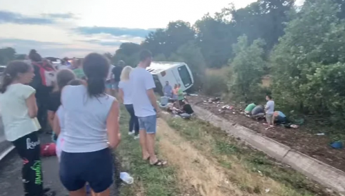 Prevrnuo se autobus iz Srbije, najmanje 10 povrijeđenih
