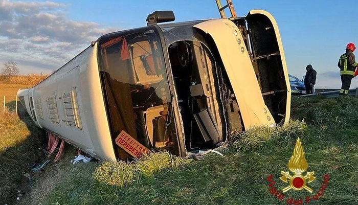 Prevrnuo se autobus s ukrajinskim izbjeglicama, putnica poginula