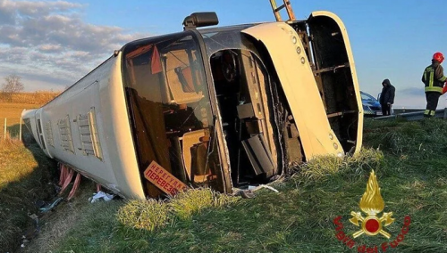 Prevrnuo se autobus s ukrajinskim izbjeglicama, putnica poginula
