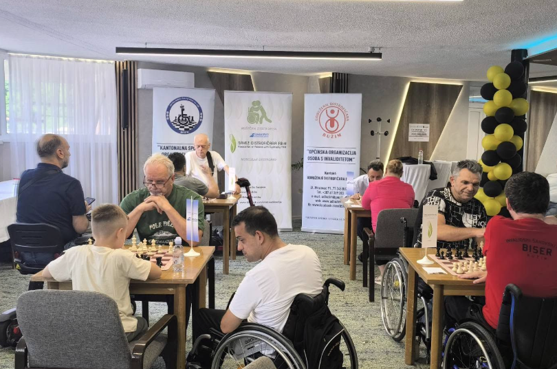 Priča iz Cazina o osobi sa invaliditetom kojoj su obrazovanje i rad promijenili životni put