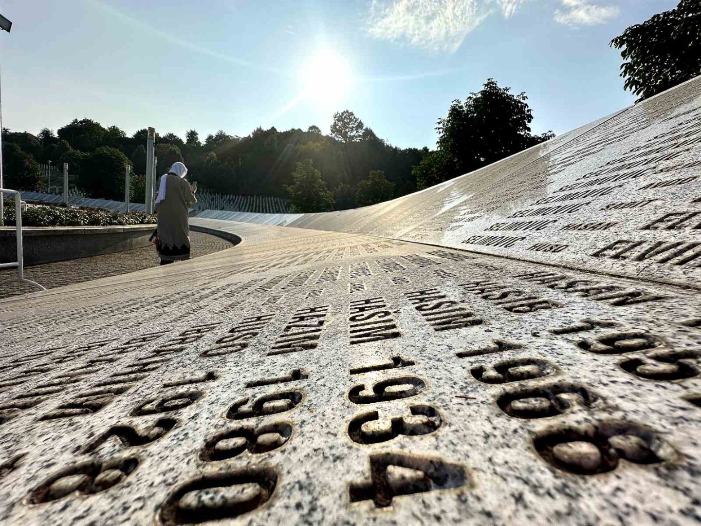 Priča iz Potočara: Dvije žrtve nađene u šest grobnica