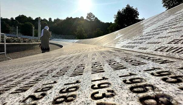 Priča iz Potočara: Dvije žrtve nađene u šest grobnica