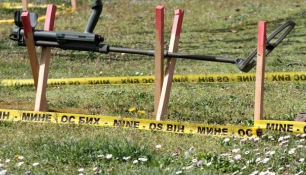 Pridržavati se znakova koji upozoravaju na mine