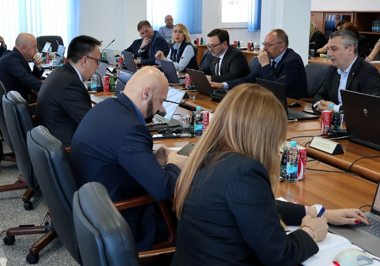 Prihvaćena Inicijativa za ukidanje carina na uvoz nafte i naftnih derivata iz trećih zemalja