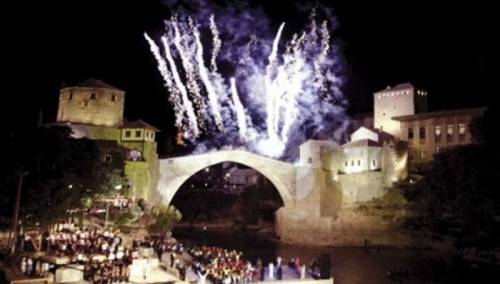 Prije 18 godina obnovljen Stari most - svjetski Spomenik mira