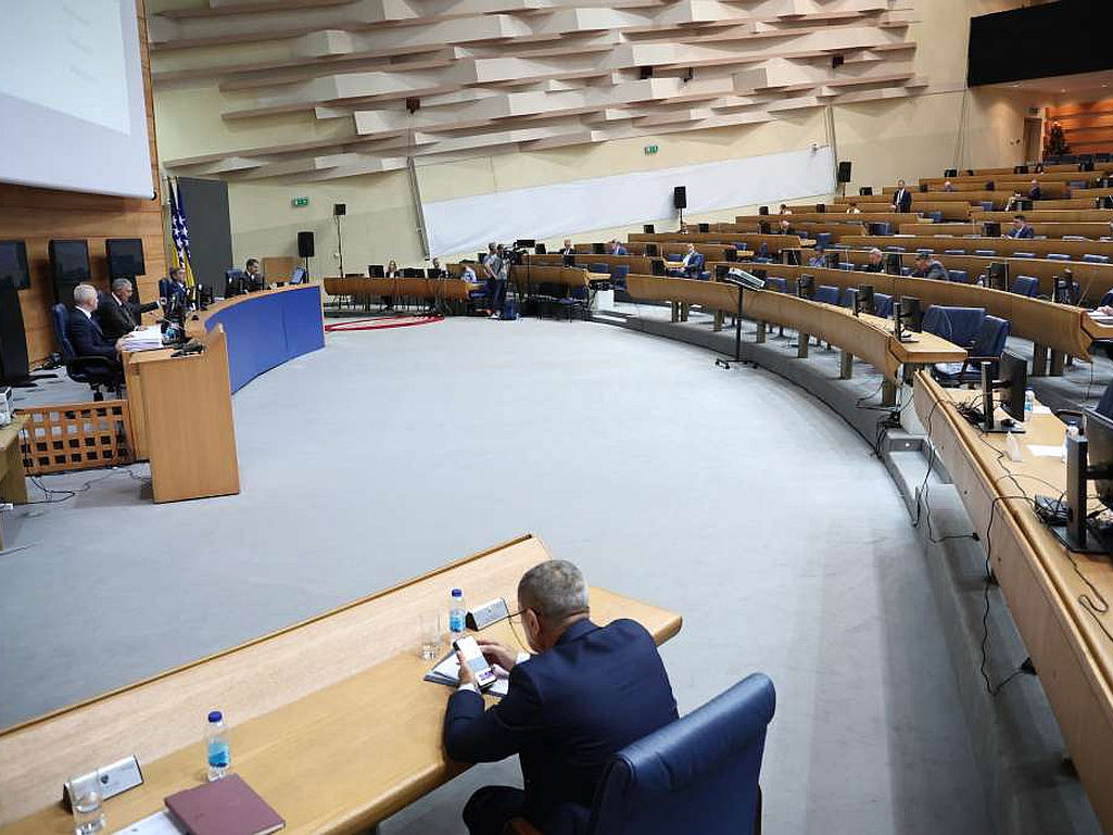 Prijedlog dopune Zakona o strancima upućen nadležnoj komisiji na ponovno razmatranje