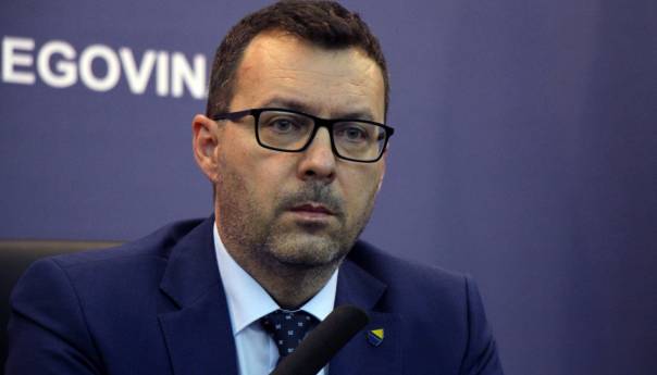 Prijedlog ministra Džindića: Ukinuti PDV na uvoz plina