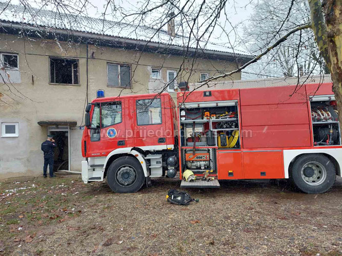 Prijedor: Požar u stambenoj zgradi, jedno lice smrtno stradalo