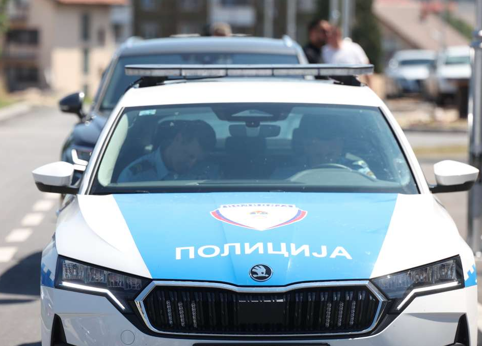 Prijedorčanin pucao u dvorištu, u pretresu kuće pronađeno oružje, municija...