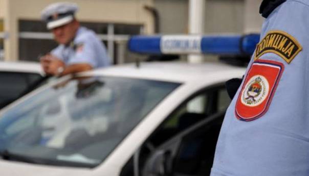 Prijedorski policajci spasili iz požara osamdesetogodišnjeg muškarca