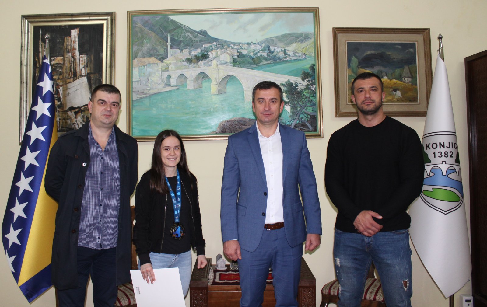 Prijem i nagrade za uspješnu reprezentativku u kik boxu Halilović i njenog trenera