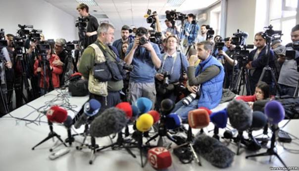 Prijetnje novinarima putem interneta je kažnjivo krivično djelo