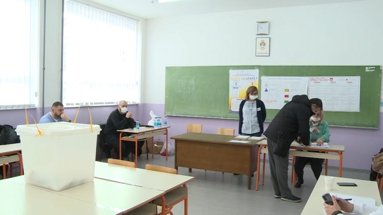 Prijevremeni izbori u četiri grada i dvije općine BiH