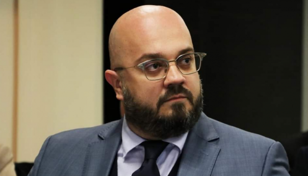 Prikaz 'snage i moći': Šteta se pohvalio čišćenjem pothodnika