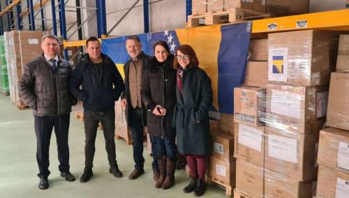 Prikupljeno 30 paleta humanitarne pomoći za Ukrajinu u vrijednosti 110.000 KM