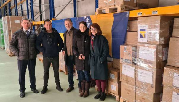 Prikupljeno 30 paleta humanitarne pomoći za Ukrajinu u vrijednosti 110.000 KM