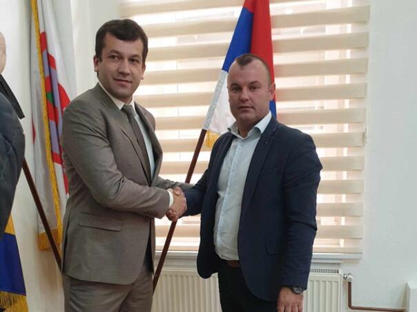 Primopredaja dužnosti u Srebrenici: Važan kontituitet dobrih odnosa Srba i Bošnjaka